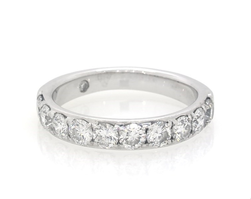 Main Image 1 of Previously Owned THE LEO Diamond Anniversary Ring 1 ct tw 14K White Gold
