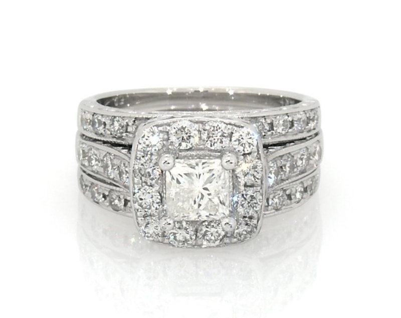 Main Image 1 of Previously Owned Princess-Cut Diamond Bridal Set 1-5/8 ct tw 14K White Gold Size 5.5