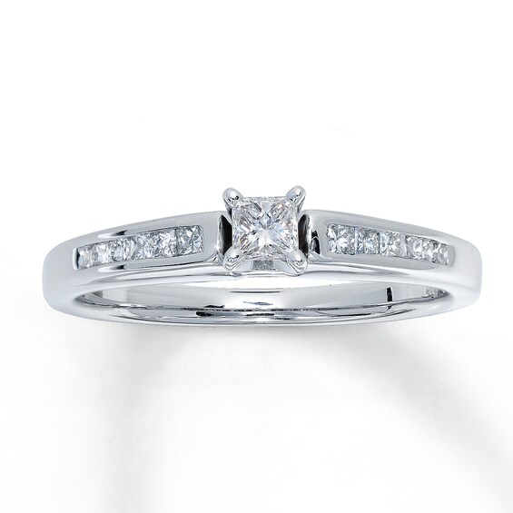 Previously Owned Diamond Engagement Ring 1/3 ct tw Princess-cut 14K White Gold