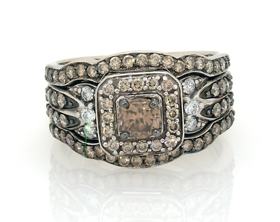 Previously Owned Le Vian Cushion-Cut Diamond Bridal Set 1 ct tw 14K Vanilla Gold Size 7.5