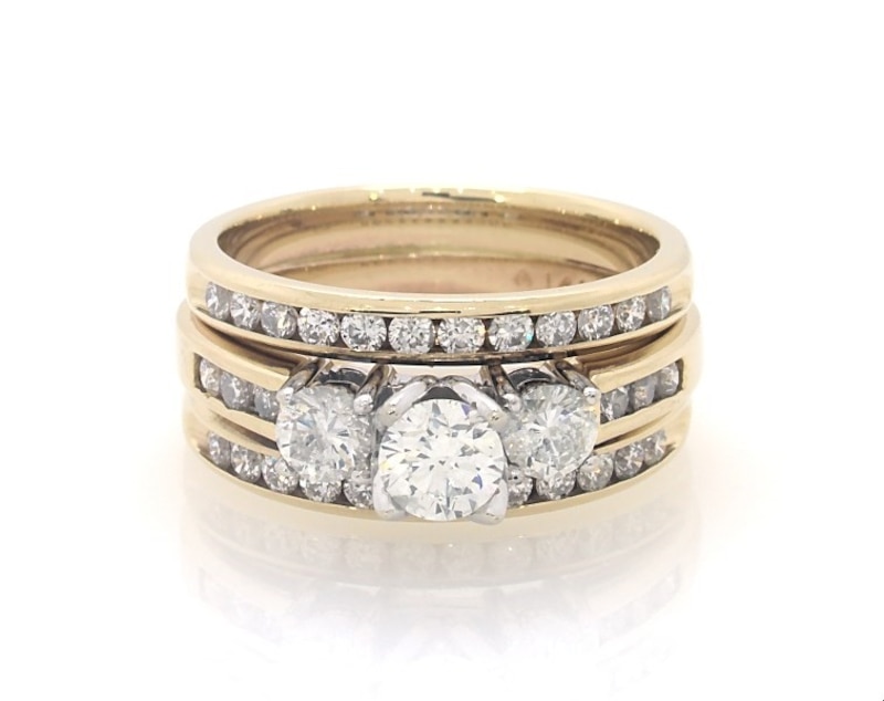 Main Image 1 of Previously Owned Round-Cut Diamond Three-Stone Bridal Set 1-1/2 ct tw 14K & 10K Yellow Gold Size 6.75