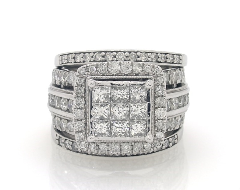 Main Image 1 of Previously Owned Princess-Cut Multi-Diamond Bridal Set 2-1/2 ct tw 10K White Gold Size 5.5