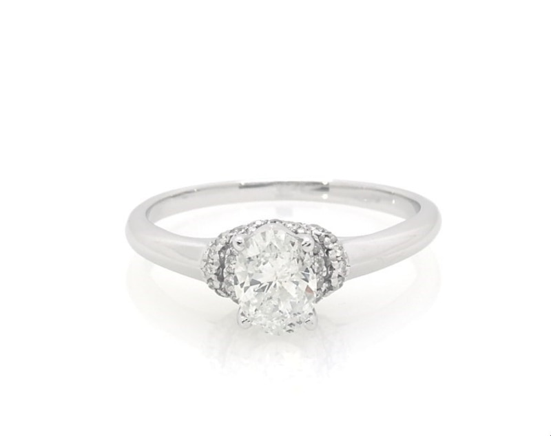Previously Owned Diamond Engagement Ring 5/8 ct tw Oval & Round-cut 14K White Gold (I/I2)
