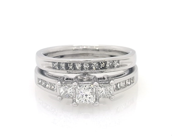 Previously Owned Princess-Cut Diamond Three-Stone Bridal Set 1-1/4 ct tw 14K & 10K White Gold Size 6.75