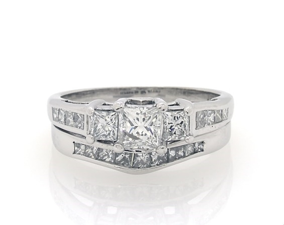 Previously Owned Princess-Cut Three-Stone Diamond Bridal Set 1-7/8 ct tw 14K White Gold Size 9