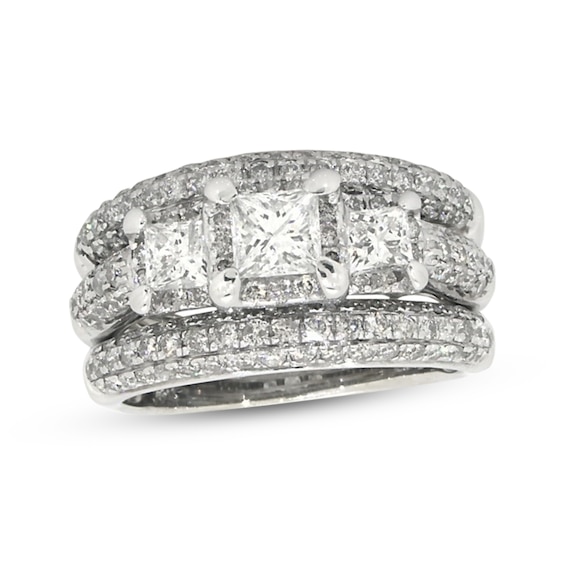 Previously Owned Princess-Cut Diamond Three-Stone Bridal Set 1-7/8 ct tw 14K White Gold Size 5