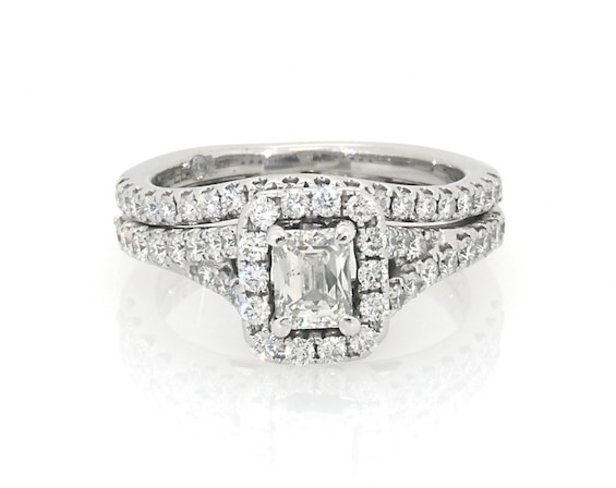 Previously Owned THE LEO Diamond Emerald-Cut Bridal Set 1-1/3 ct tw 14K White Gold 5.5