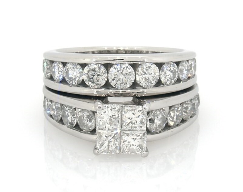 Main Image 1 of Previously Owned Princess-Cut Quad Diamond Bridal Set 2 7/8 ct tw 14K White Gold Size 6.5