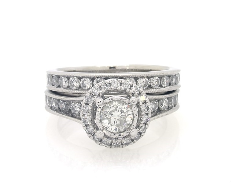 Main Image 1 of Previously Owned Round-Cut Diamond Halo Bridal Set 1-3/8 ct tw 14K White Gold Size 5.75