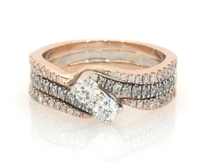 Main Image 1 of Previously Owned Ever Us Round-Cut Diamond Bridal Set 5/8 ct tw 14K Two-Tone Gold Size 8
