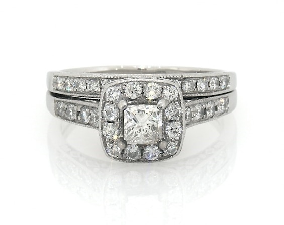 Previously Owned Princess-Cut Diamond Halo Bridal Set 1-1/ ct tw 14K White Gold Size