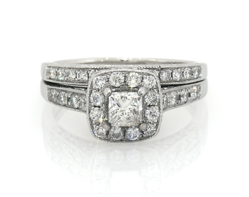 Main Image 1 of Previously Owned Princess-Cut Diamond Halo Bridal Set 1-1/3 ct tw 14K White Gold Size 9