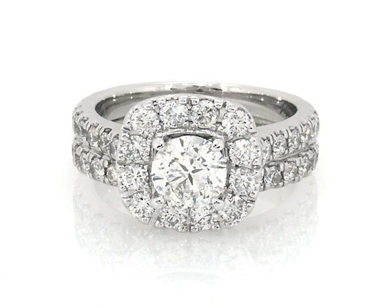 Previously Owned Neil Lane Round-Cut Diamond Halo Bridal Set 1-7/8 ct tw 14K White Gold Size 4