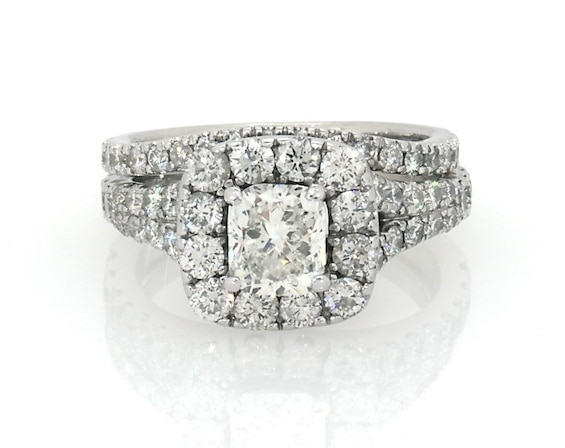 Previously Owned Neil Lane Cushion-Cut Diamond Halo Bridal Set 2-3/8 ct tw 14K White Gold Size 5