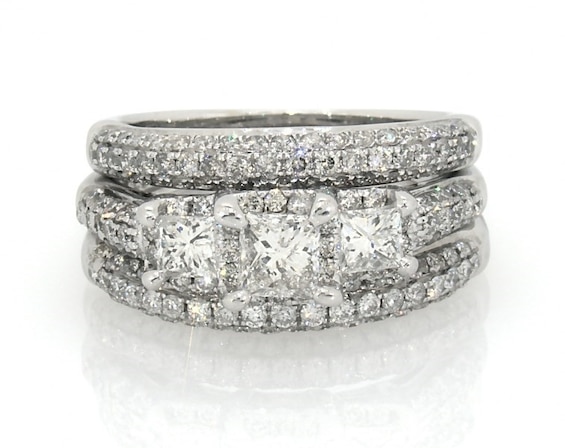 Previously Owned Princess-Cut Diamond Three-Stone Bridal Set 1-7/8 ct tw 14K White Gold Size 6