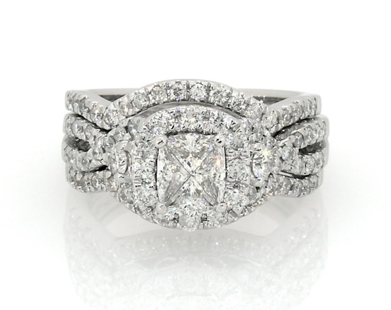 Previously Owned Multi-Diamond Center Halo Bridal Set 1 ct tw 14K White Gold 5