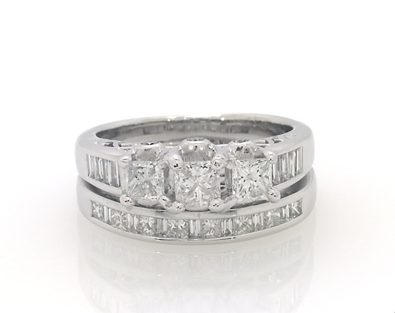 Previously Owned Princess-Cut Three-Stone Diamond Bridal Set 1-3/8 ct tw 14K White Gold Size 6