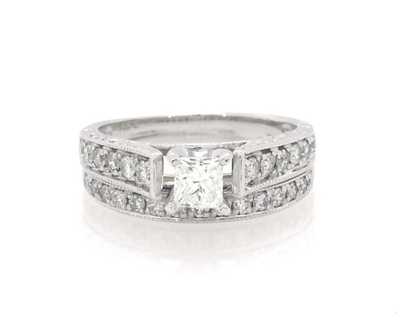 Main Image 1 of Previously Owned Princess-Cut Diamond Bridal Set 1 ct tw 14K White Gold Size 6