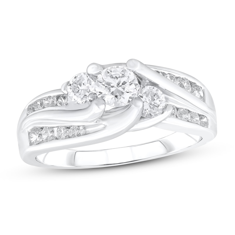 Main Image 1 of Previously Owned Diamond Engagement Ring 1 ct tw Round-cut 14K White Gold