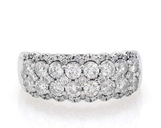 Previously Owned Diamond Ring 2 ct tw Round-cut 14K White Gold