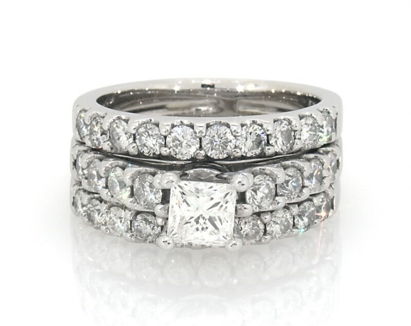 Main Image 1 of Previously Owned Princess-Cut Diamond Bridal Set 2-1/4 ct tw 14K White Gold Size 7