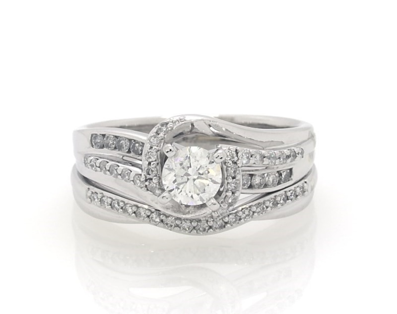 Main Image 1 of Previously Owned Round-Cut Diamond Swirl Bridal Set 3/4 ct tw 14K White Gold Size 7