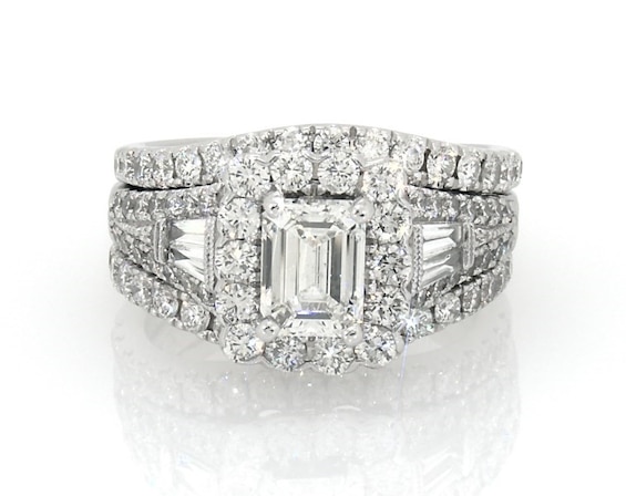 Previously Owned Emerald-Cut Diamond Scalloped Halo Bridal Set 2-1/2 ct tw 14K White Gold Size 6