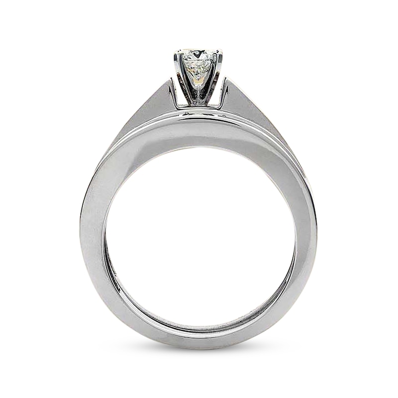 Main Image 2 of Previously Owned Round-Cut Diamond Bridal Set 1-1/2 ct tw 14K White Gold Size 5