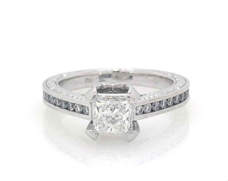 Previously Owned Princess-Cut Diamond Engagement Ring 1-1/2 ct tw Platinum