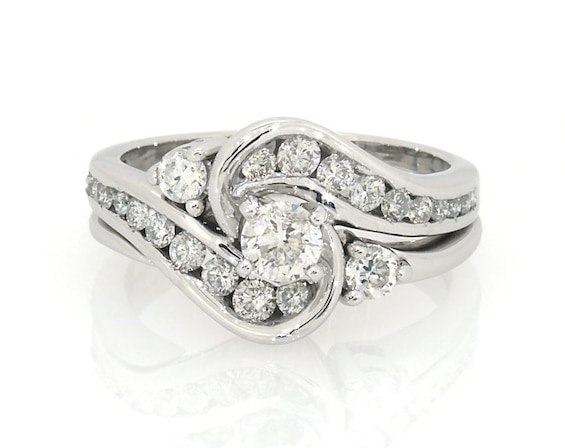 Previously Owned Round-Cut Bypass Diamond Bridal Set 1 ct tw 14K White Gold Size 7.5