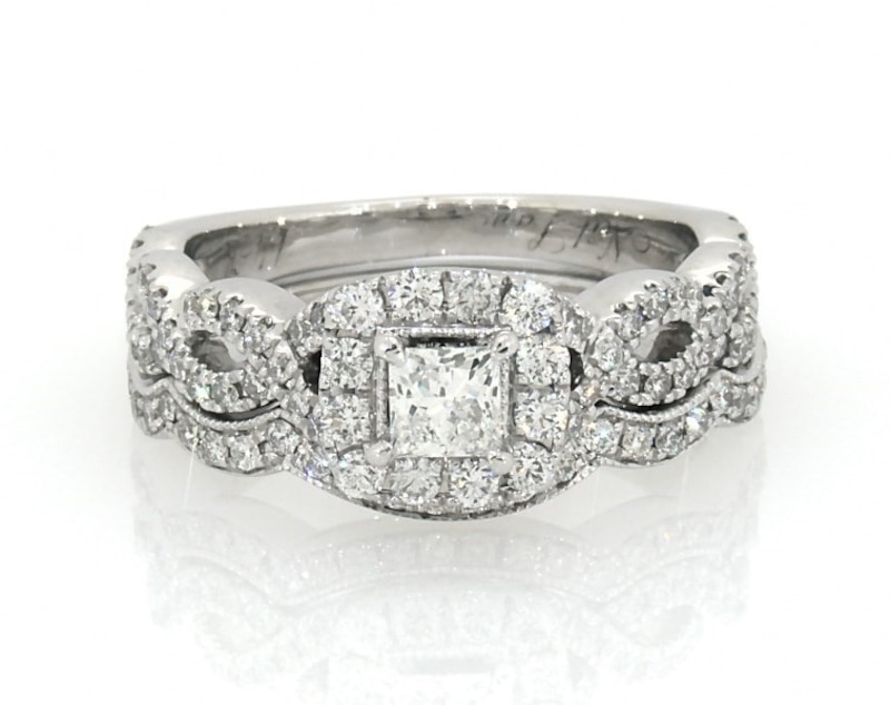 Main Image 1 of Previously Owned Neil Lane Princess-Cut Diamond Halo Bridal Set 7/8 ct tw 14K White Gold Size 5.5