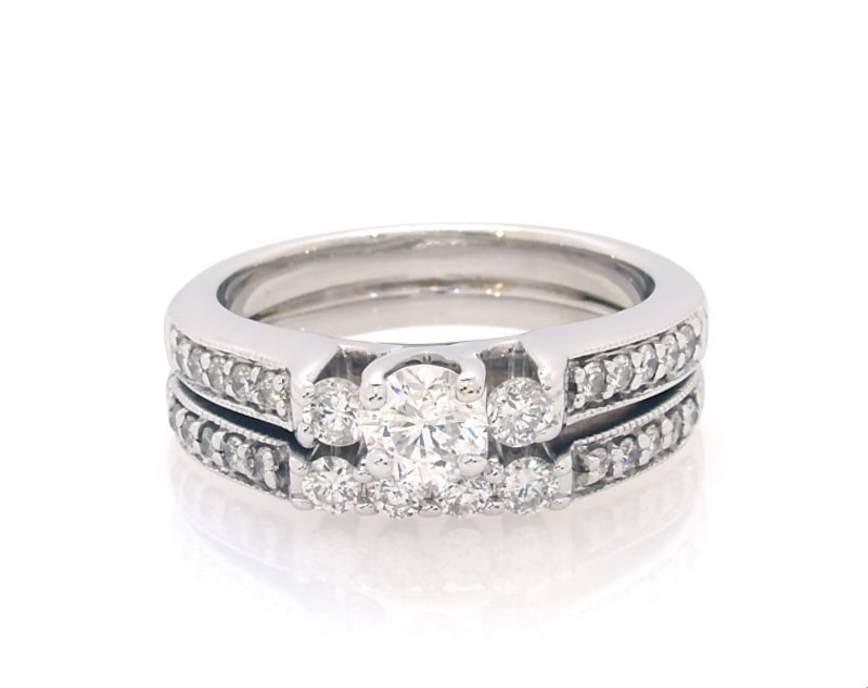 Main Image 1 of Previously Owned Round-Cut Diamond Three-Stone Bridal Set 1 ct tw 14K White Gold Size 6.75