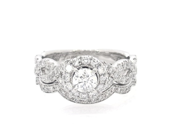Previously Owned Round-Cut Neil Lane Bridal Diamond Halo Twist Bridal Set 1 ct tw 14K White Gold Size 5