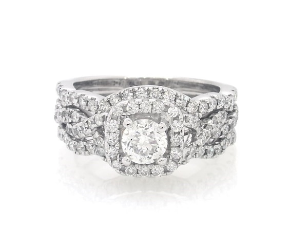 Previously Owned Round-Cut Diamond Halo Bridal Set 1-1/4 ct tw 14K White Gold 5.75