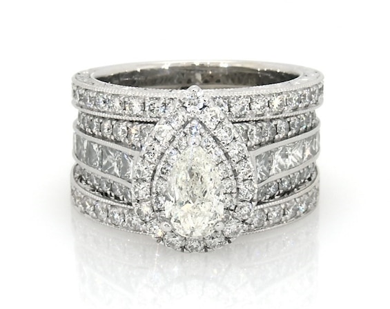 Previously Owned Neil Lane Pear-Shaped Diamond Halo Bridal Set 3 ct tw 14K White Gold 4.75