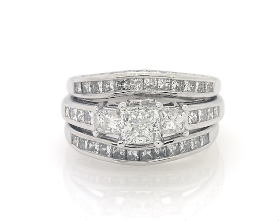 Previously Owned Princess-Cut Three-Stone Diamond Bridal Set 1-3/4 ct tw 14K White Gold Size 5.5