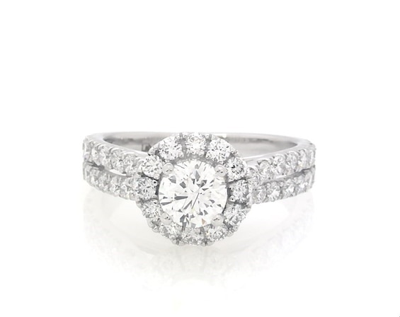 Previously Owned Lab-Grown Diamonds Round-Cut Halo Engagement Ring 1-1/4 ct tw 14K White Gold