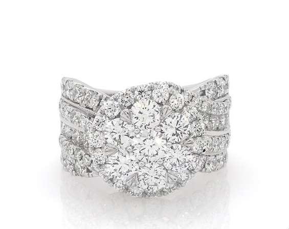 Previously Owned Lab-Grown Diamonds Multi-Diamond Center Engagement Ring 5 ct tw Round-cut 14K White Gold