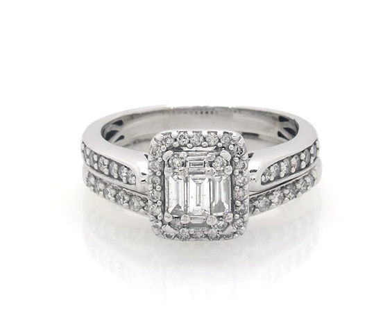 Previously Owned Baguette-Cut Diamond Halo Bridal Set 5/8 ct tw 14K White Gold Size 5