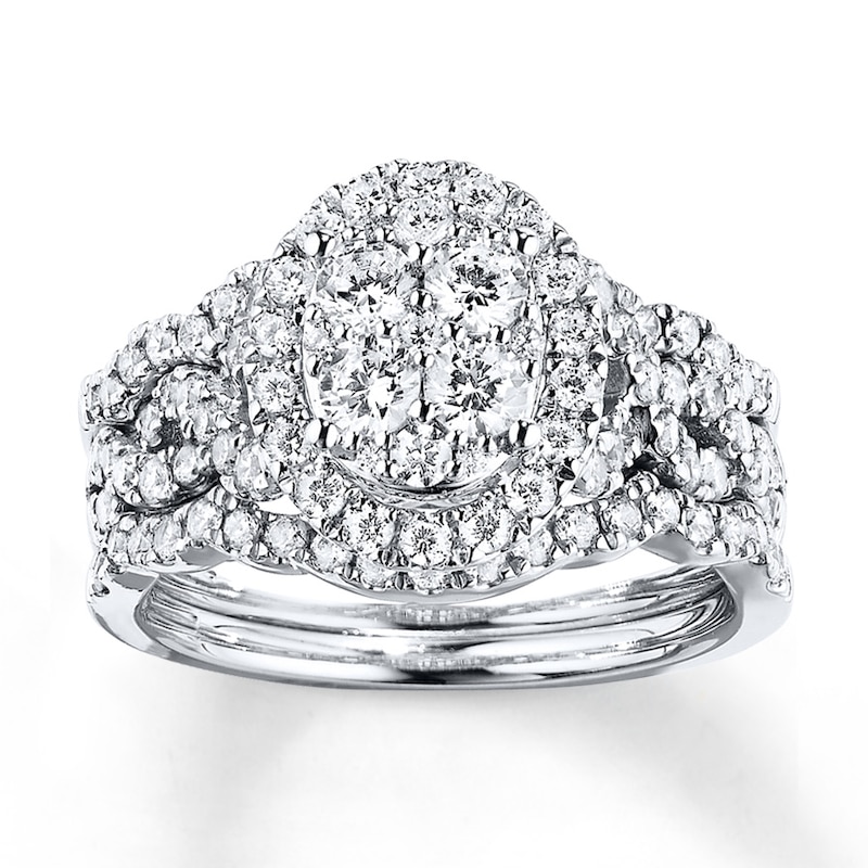 Main Image 1 of Previously Owned Multi-Diamond Center Oval Halo Bridal Set 1-1/3 ct tw 14K White Gold Size 4.5