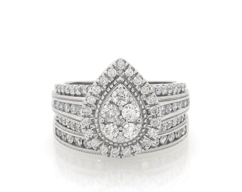 Main Image 1 of Previously Owned Multi-Diamond Center Pear-Shaped Halo Bridal Set 1-1/4 ct tw 14K White Gold Size 8