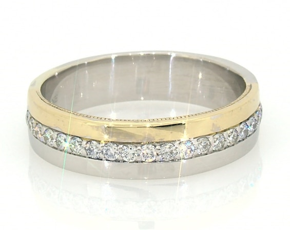 Previously Owned Neil Lane Men's Diamond Wedding Band 1/2 ct tw Round-Cut 14K Two-Tone Gold