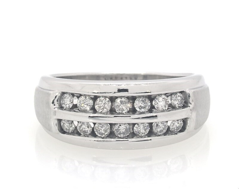 Main Image 1 of Previously Owned Men's Diamond Wedding Band 1/2 ct tw 10K White Gold