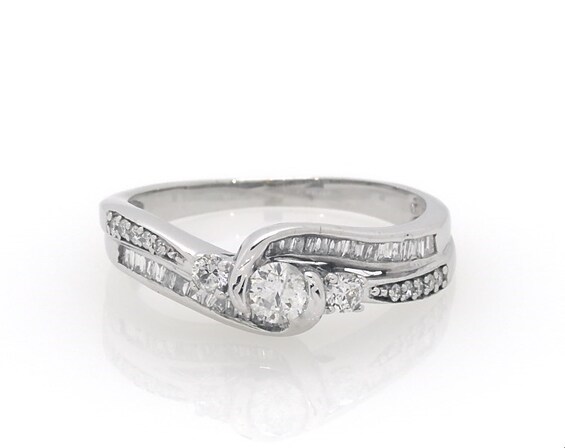 Previously Owned Three-Stone Diamond Engagement Ring 1/2 ct tw 10K White Gold