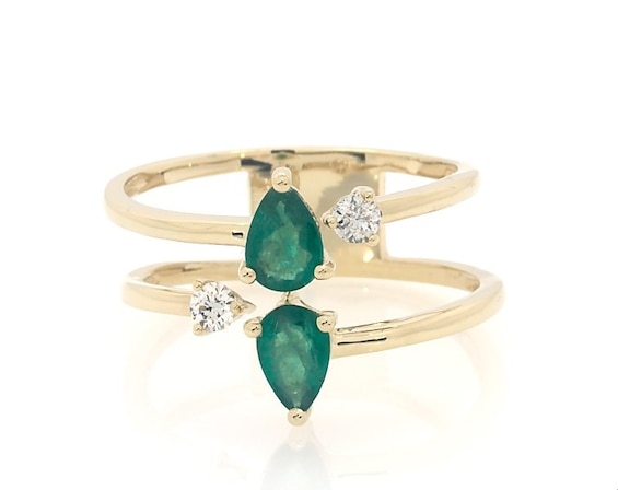 Previously Owned Pear-Shaped Emerald & Diamond Deconstructed Two-Row Ring 1/8 ct tw 10K Yellow Gold