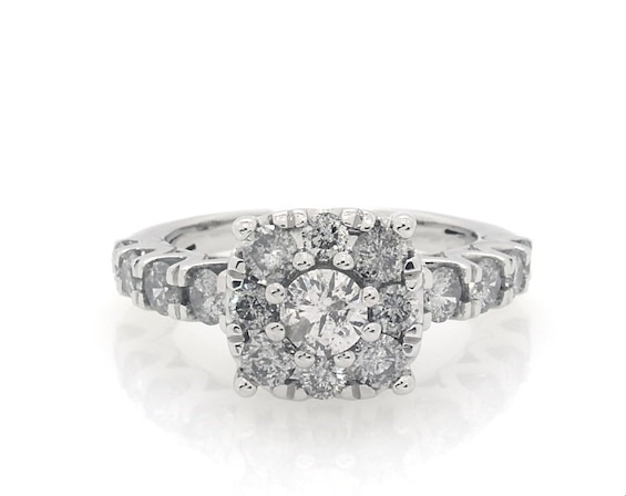 Previously Owned Diamond Engagement Ring 1-1/2 ct tw Round-cut 10K White Gold
