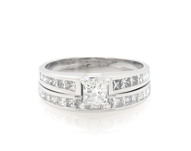 Main Image 1 of Previously Owned Princess-Cut Diamond Bridal Set 1-7/8 ct tw 14K White Gold Size 9.25