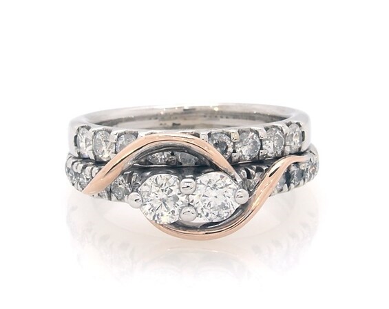 Previously Owned Round-Cut Diamond Two-Stone Ring 1-1/8 ct tw 14K Two-Tone Gold Size 5.75