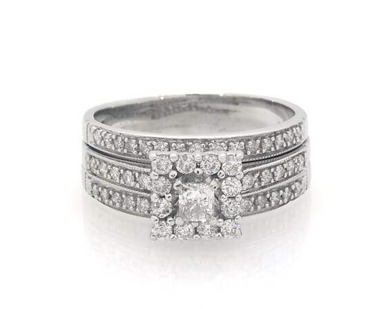 Previously Owned Princess-Cut Diamond Halo Bridal Set 7/8 ct tw 14K White Gold Size 8