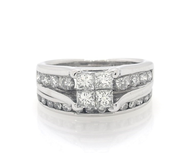 Main Image 1 of Previously Owned Princess-Cut Diamond Bridal Set 1 1/2 ct tw 14K White Gold Size 4.5